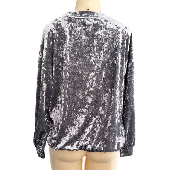 NWOT Adrianna Papell Gray Crushed Velvet Long Sleeve Sweatshirt‎ Top M - Picture 4 of 10